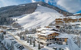 Saalbach Suites By Alps Resorts